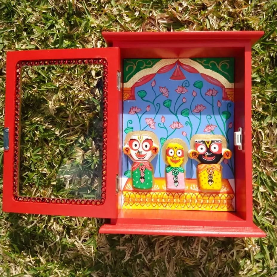 Altar a Jagannath, Baladeva y Subhadra